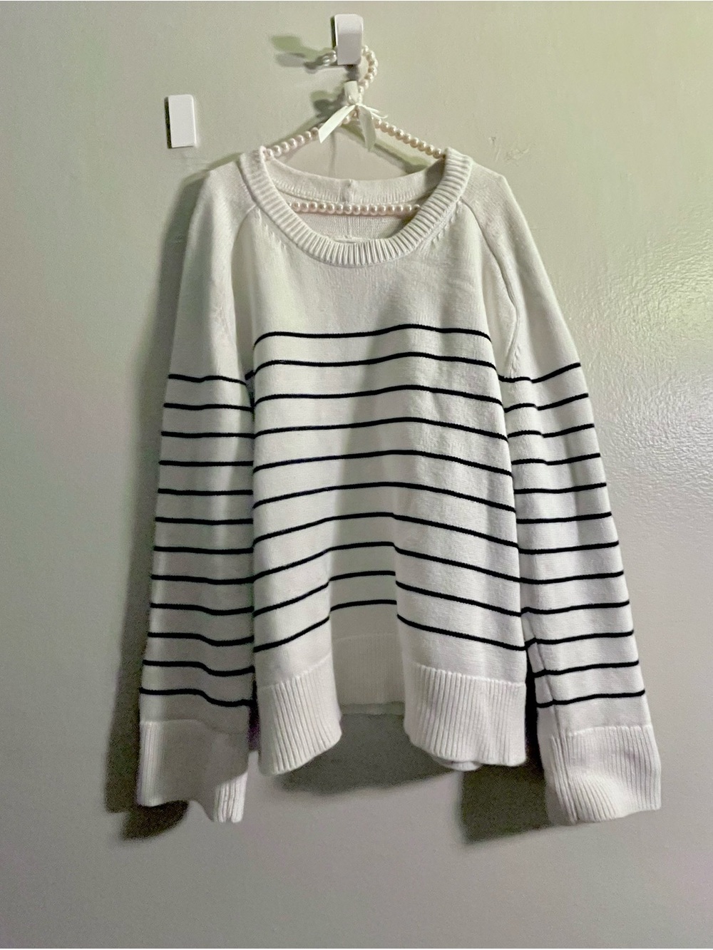 Abercrombie & Fitch White Crewneck Sweater with Black Stripes